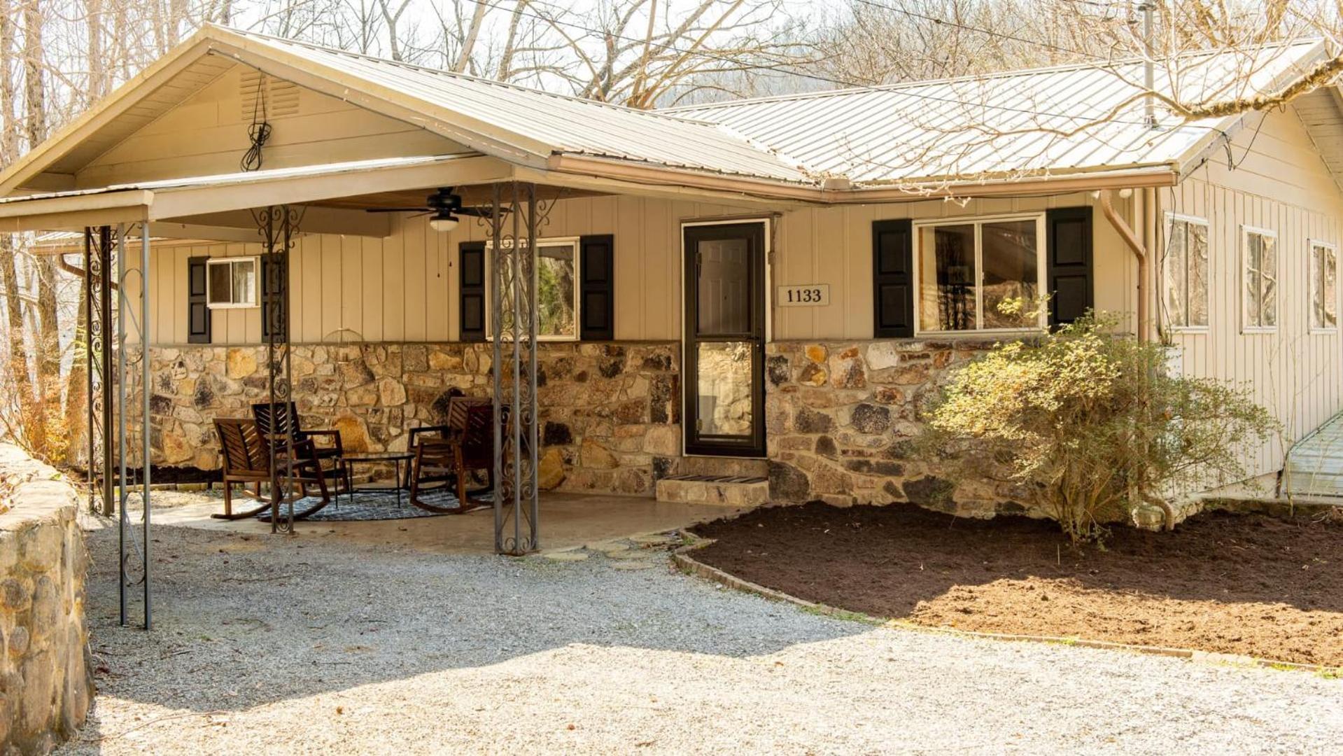 Little Smoky Retreat , 3 Bedroom , Close To Downtown Gatlinburg And Pigeon Forge Exterior foto
